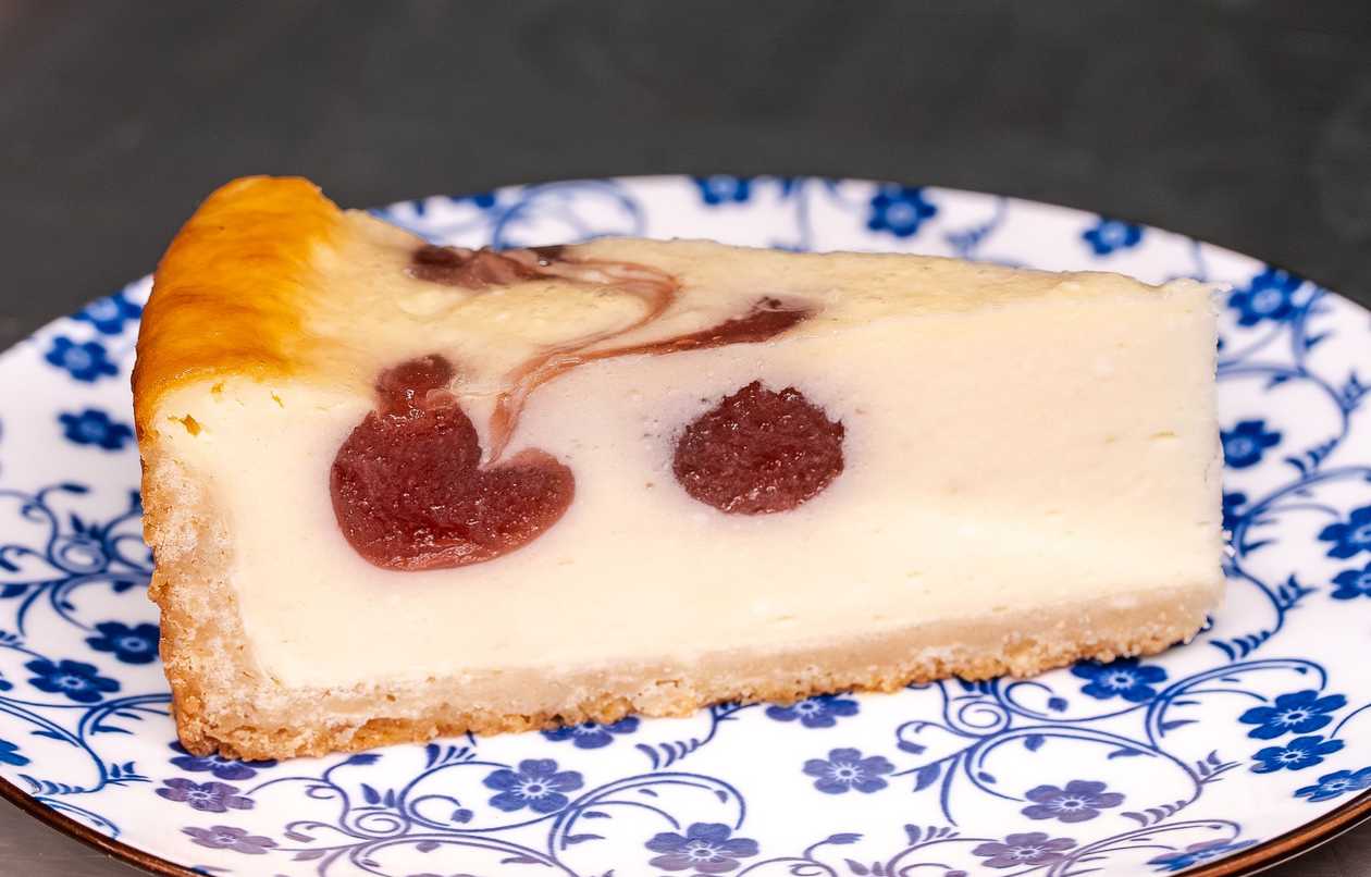 Cheesecake capsuni