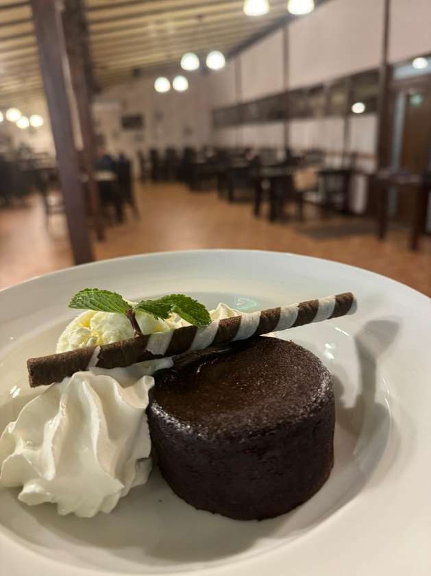 LAVA CAKE CU ÎNGHEȚATĂ (170g)