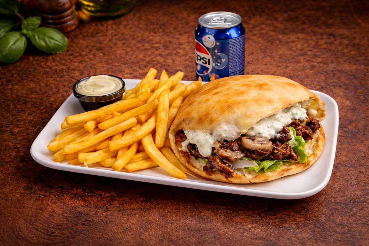 Kebabas Pita+bulvytes+gerimas