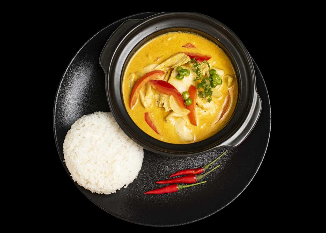 C1. Kaeng Curry Kai (Yellow curry)
