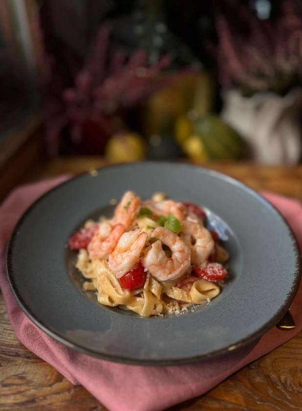 Pasta penne with shrimps