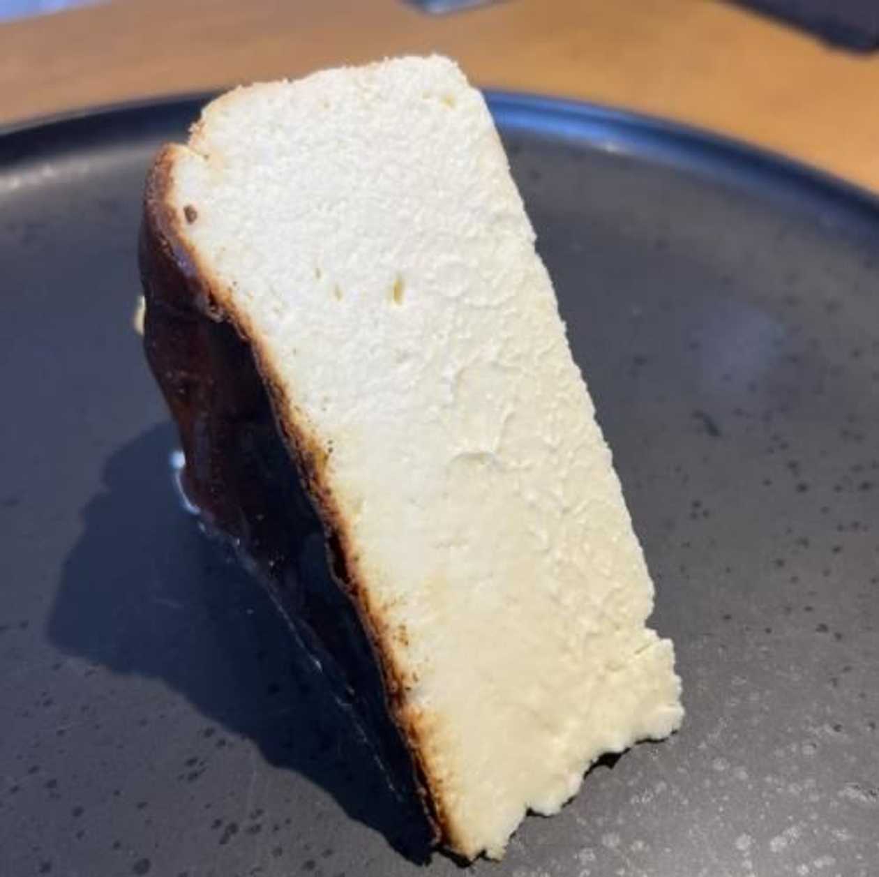 Basque Cheesecake (Slice)