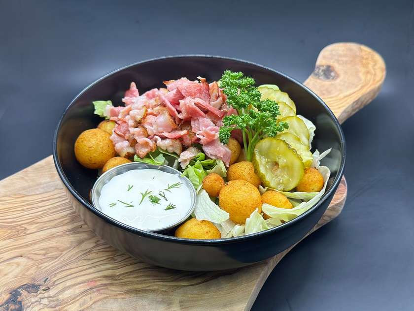 Soe kartuli-peekonisalat