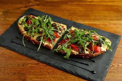 TOSTA DE HUMUS