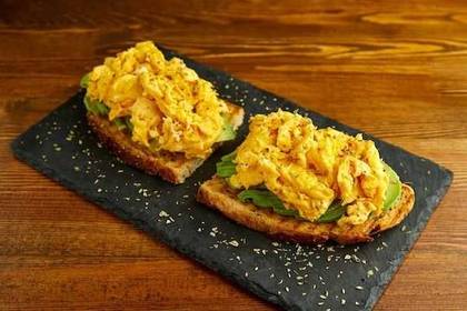 TOSTA DE ABACATE