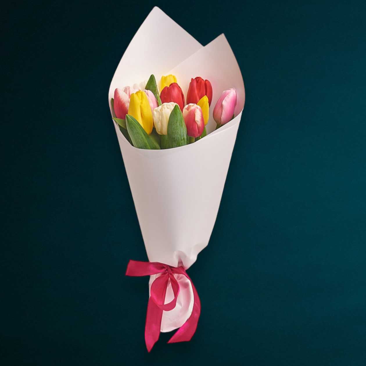 11 Mixed Tulips Bouquet