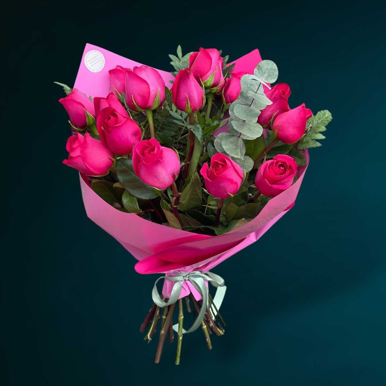 15 Cyclamen Roses Bouquet