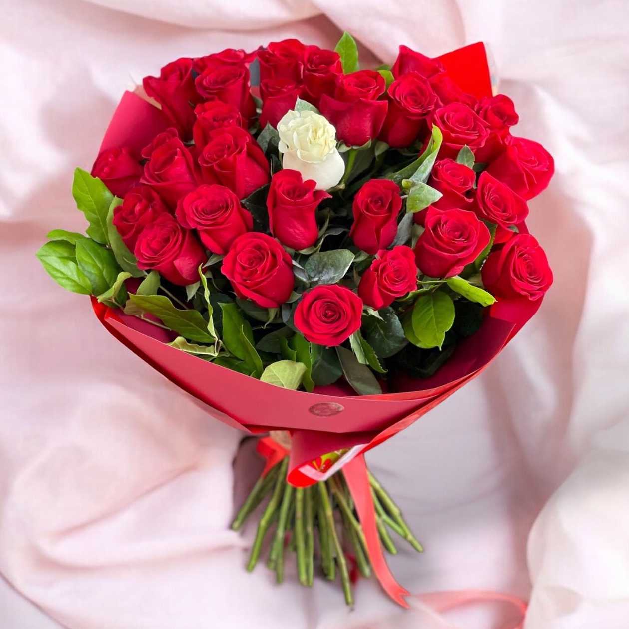 31 Roses Bouquet (30 Red + 1 White)