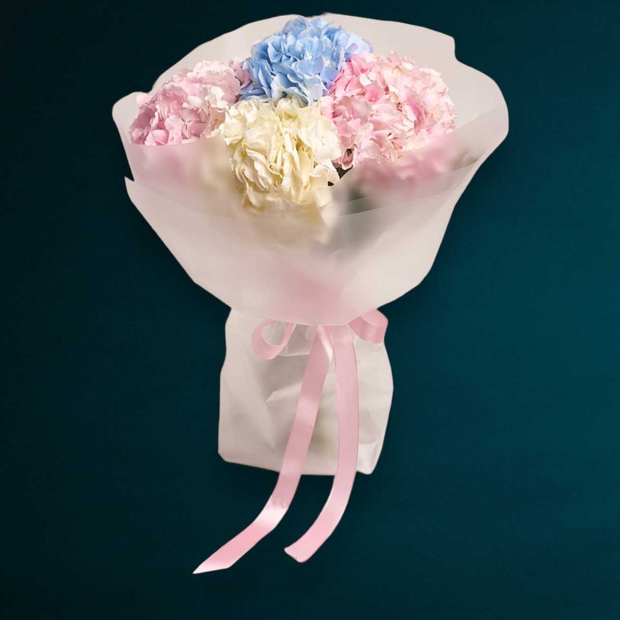 5 Mixed Hydrangeas Bouquet