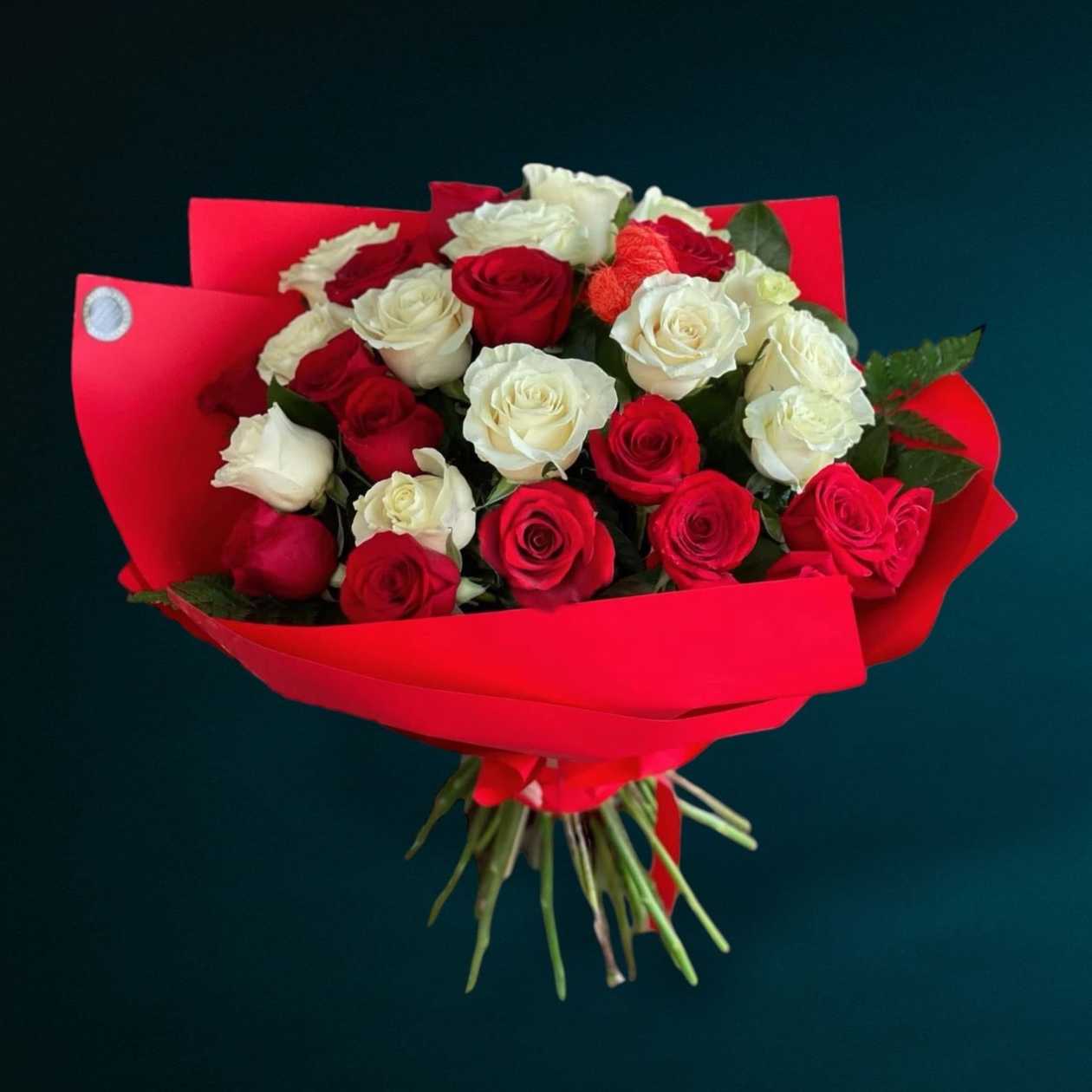 29 Red and White Roses Bouquet