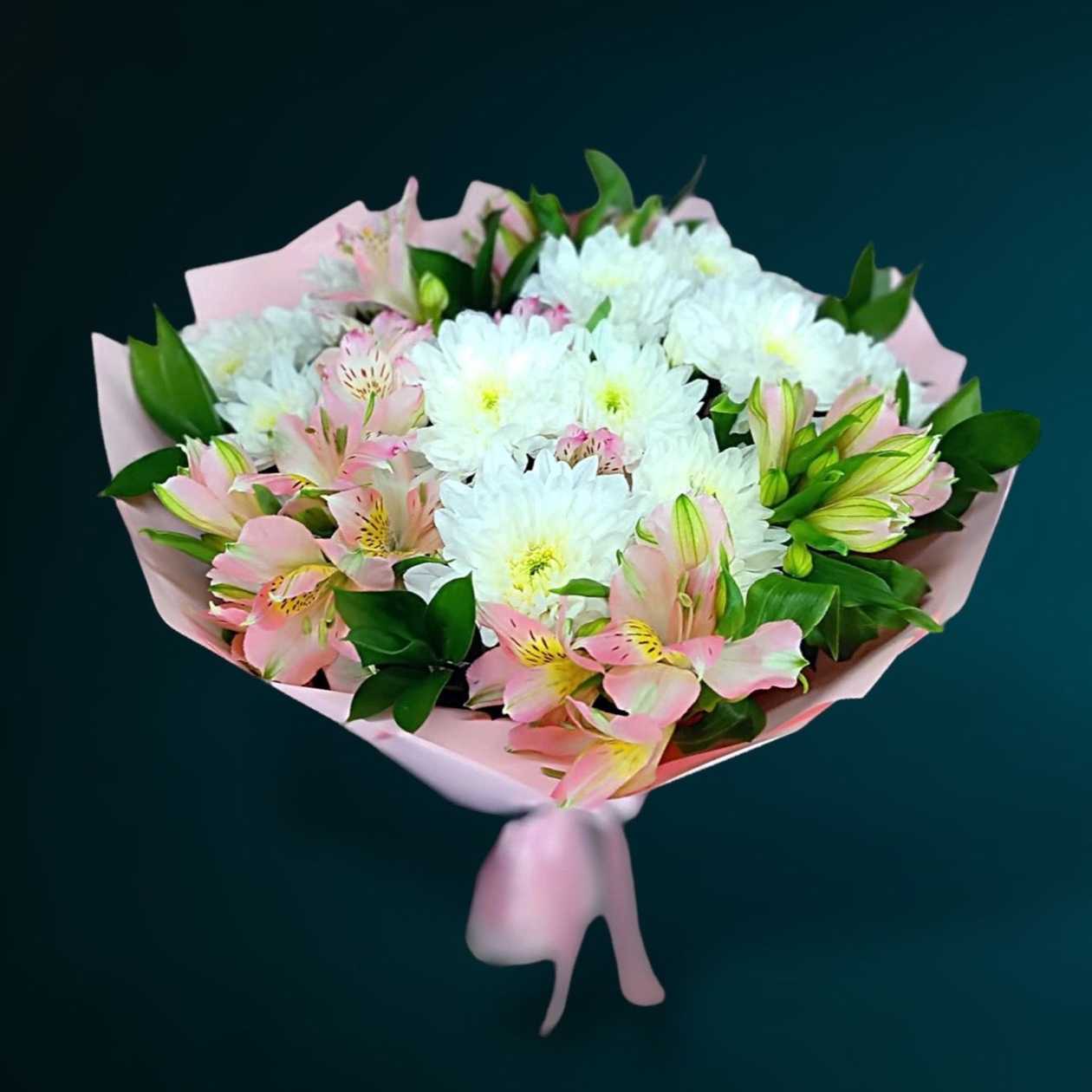 Chrysanthemums and Alstroemeria Bouquet