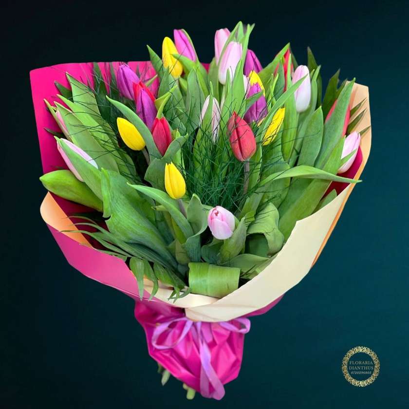25 Colorful Tulips Bouquet