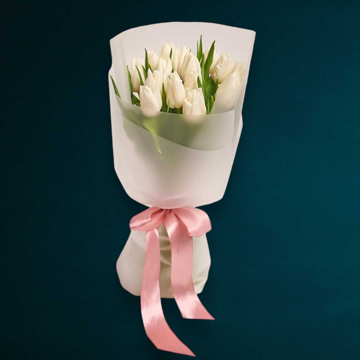 15 White Tulips Bouquet
