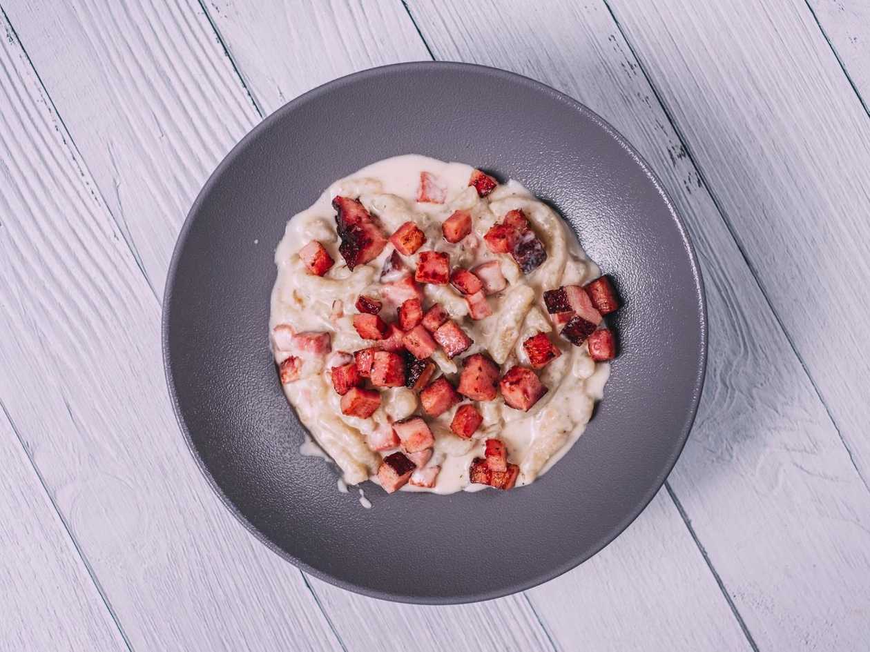 252. Halušky s brynzou a slaninou