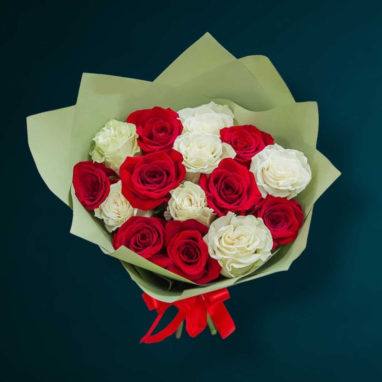 15 Red and White Roses Bouquet