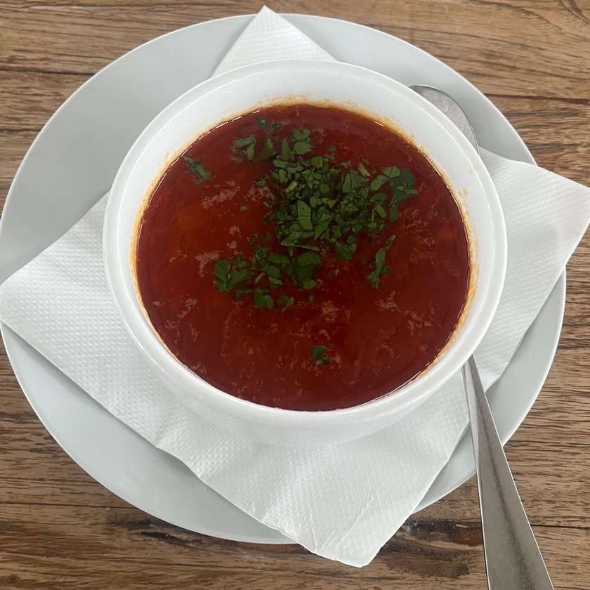 Zelná polévka s klobásou