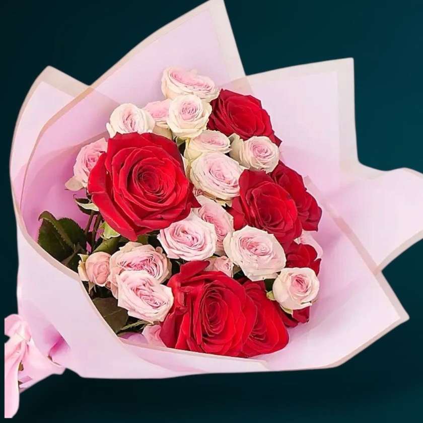 Red Roses and Pink Miniroses Bouquet