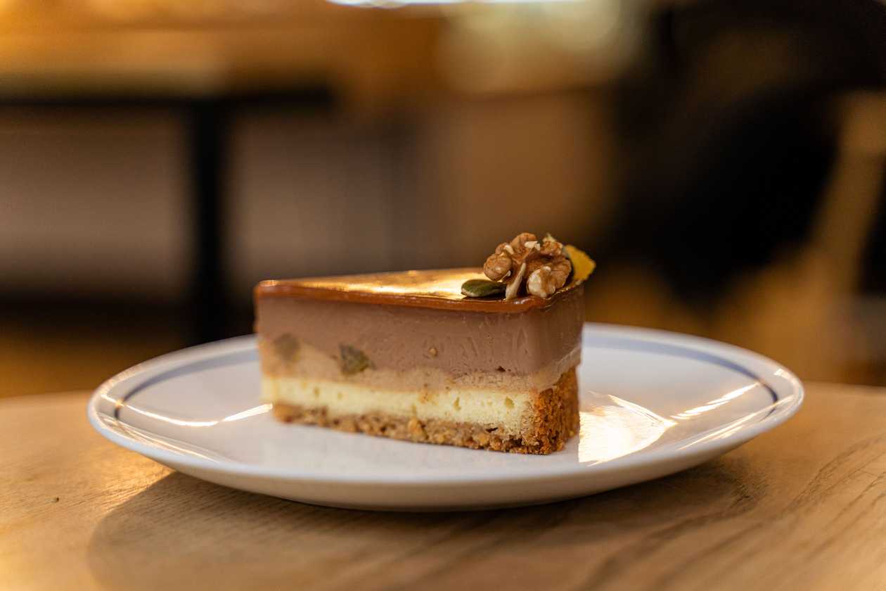 Pear and caramel dessert