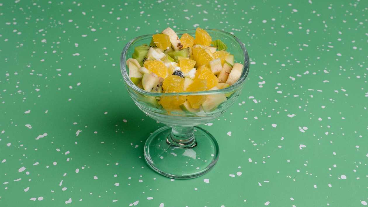 Фруктовая чаша с греческим йогуртом