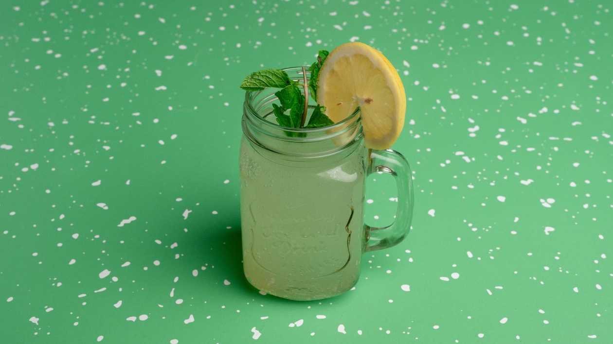 Домашний лимонад с газировкой