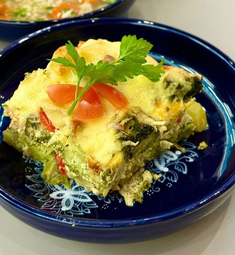 Menu 2: Zapekaná brokolica s lososom. (350 g) /3, 4, 7/