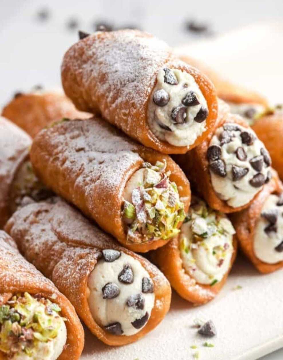 3 Cannoli for the price of 2!!