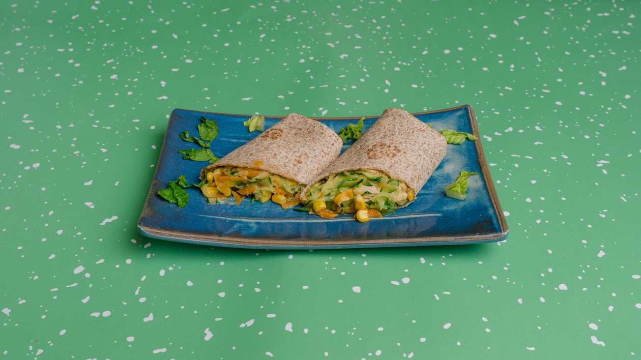 Вегетарианский хумус в лаваше