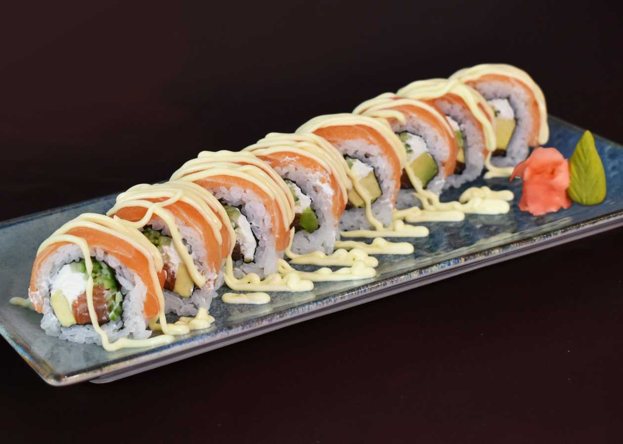 Salmon Philadelphia roll