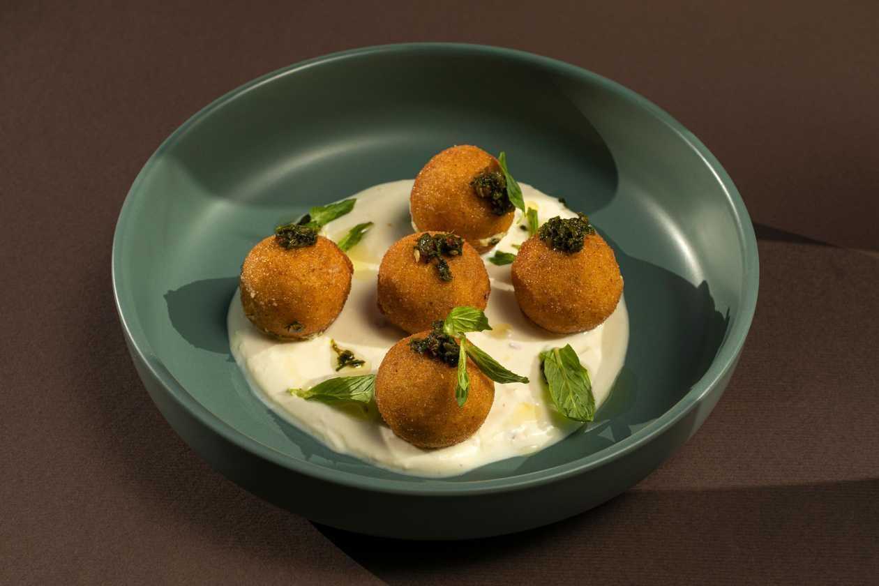 Fried Nadughi (Soft Cottage Cheese) With Matsoni