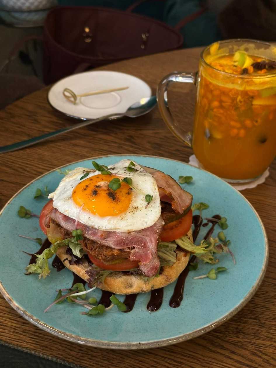 Royal Breakfast