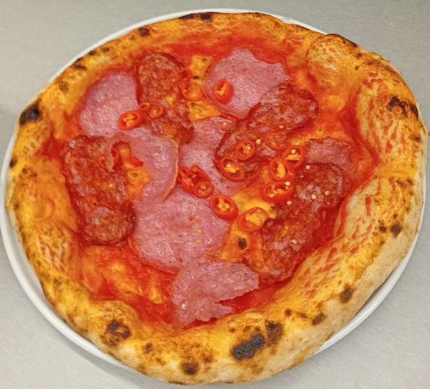 Pizza DUE SALAMI 👌😍❤️👍