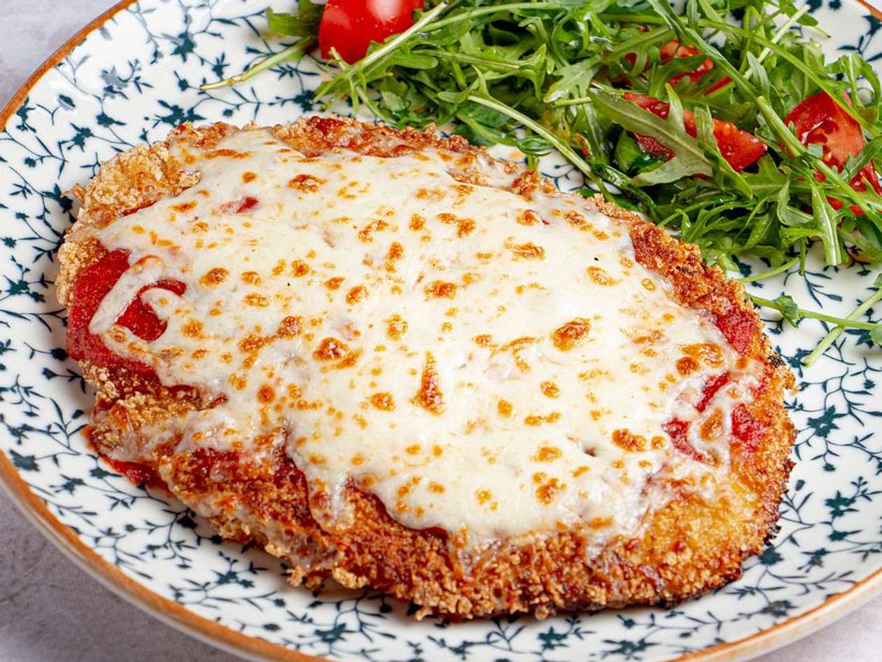 КУРЯЧА КОТЛЕТА ПО-МІЛАНСЬКИ | 350/40г