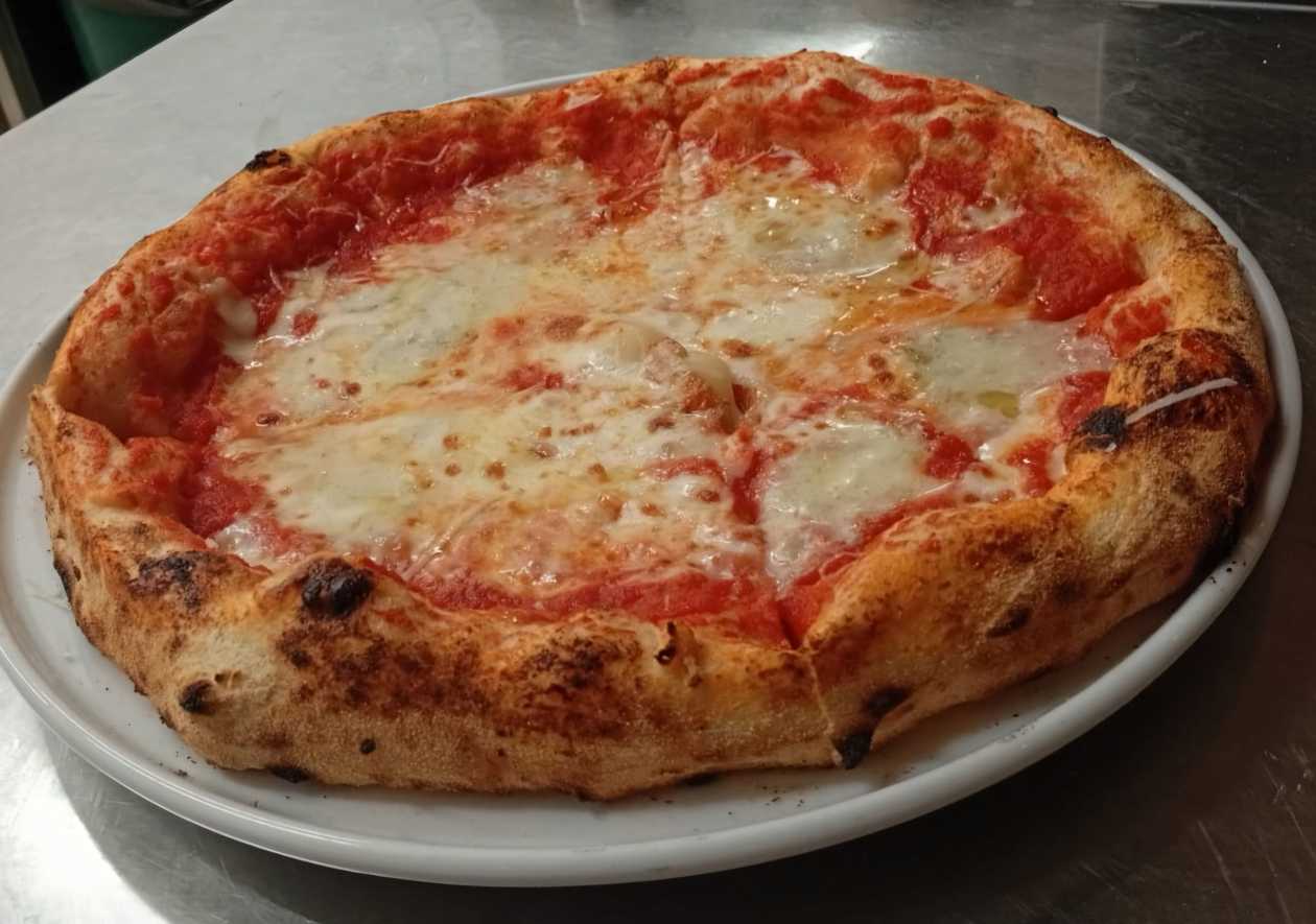 Pizza QUATTRO FORMAGGI 👌😍❤️👍