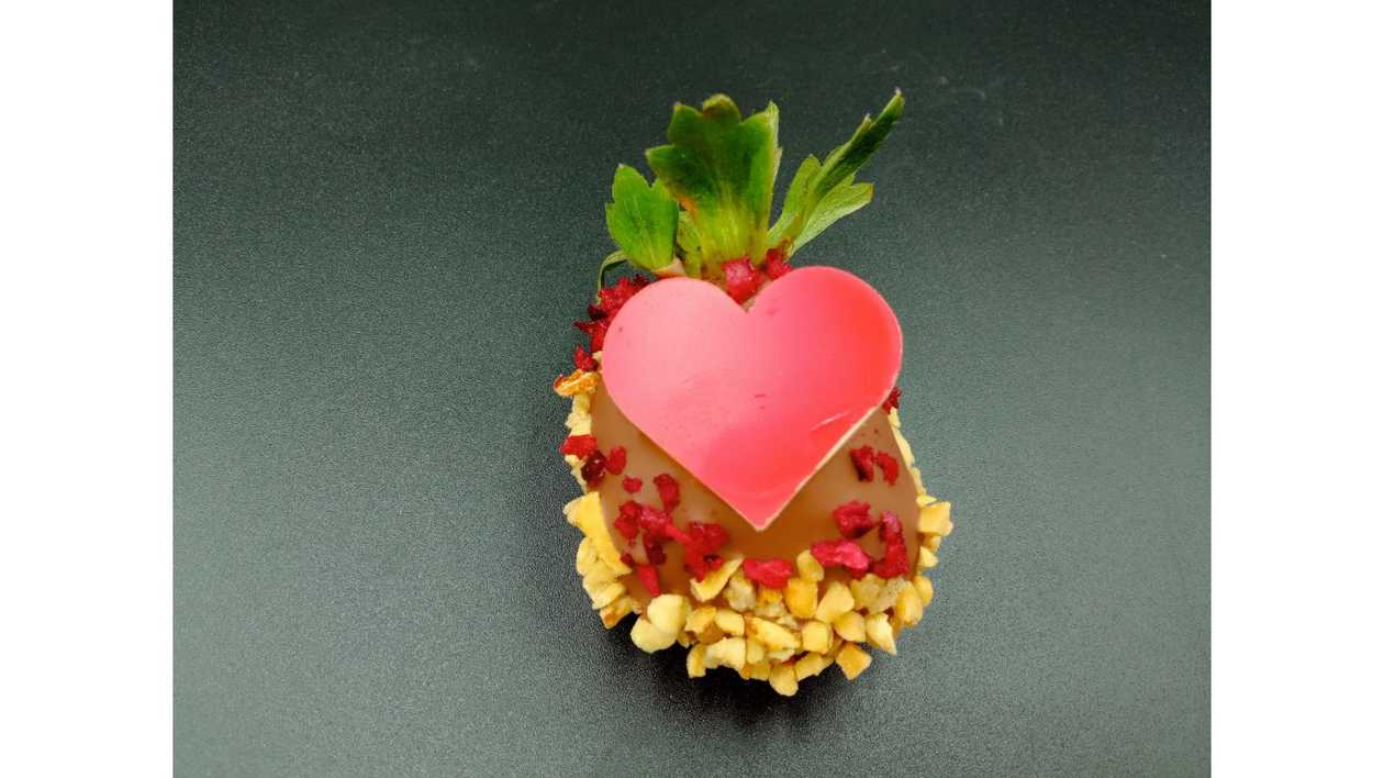 Zemene Šokolādē ar Sarkanu Šokolādes Sirdi 1 gab