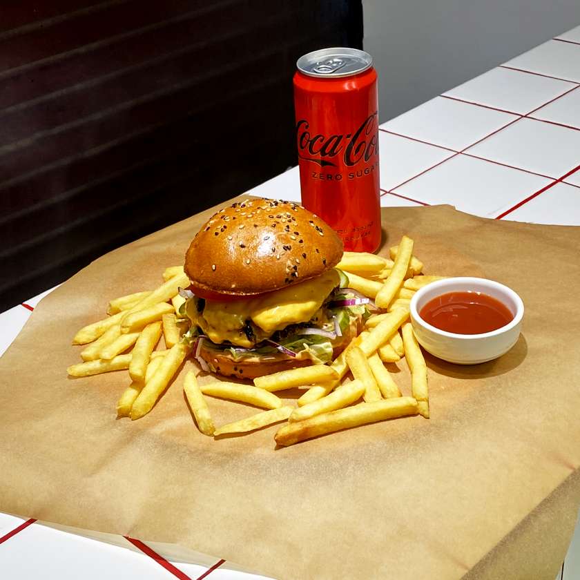 Classic burger combo