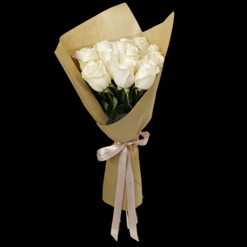 11 Big White Roses