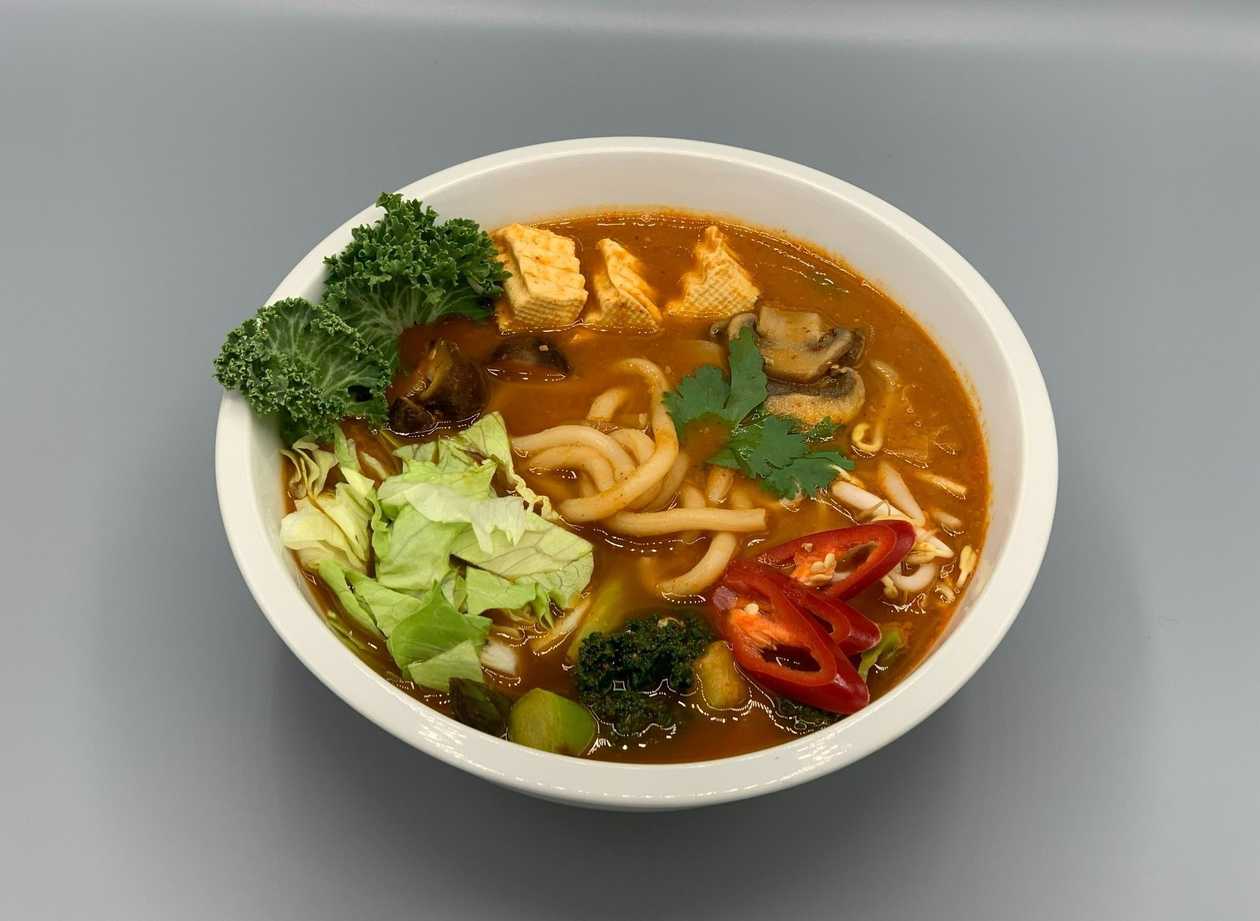 Udon Nudlová Polévka s Tofu