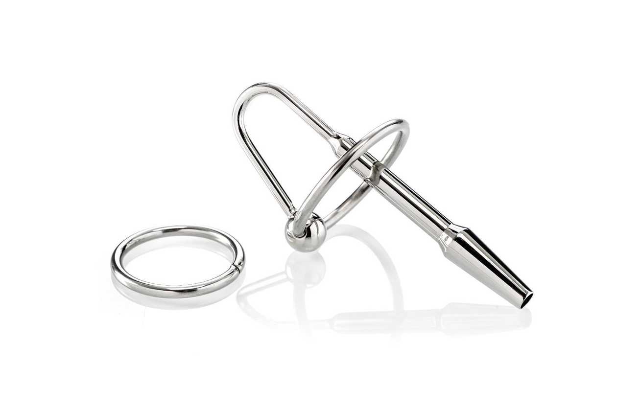 Plug Uretral Metálico com Anel para a Glande - Little John - Zenn (8.5 cm)