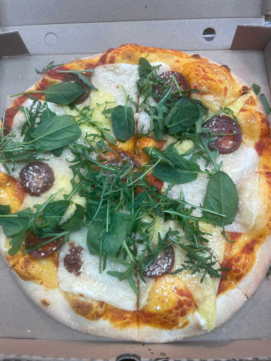 Pizza vegana /de post cu verdețuri