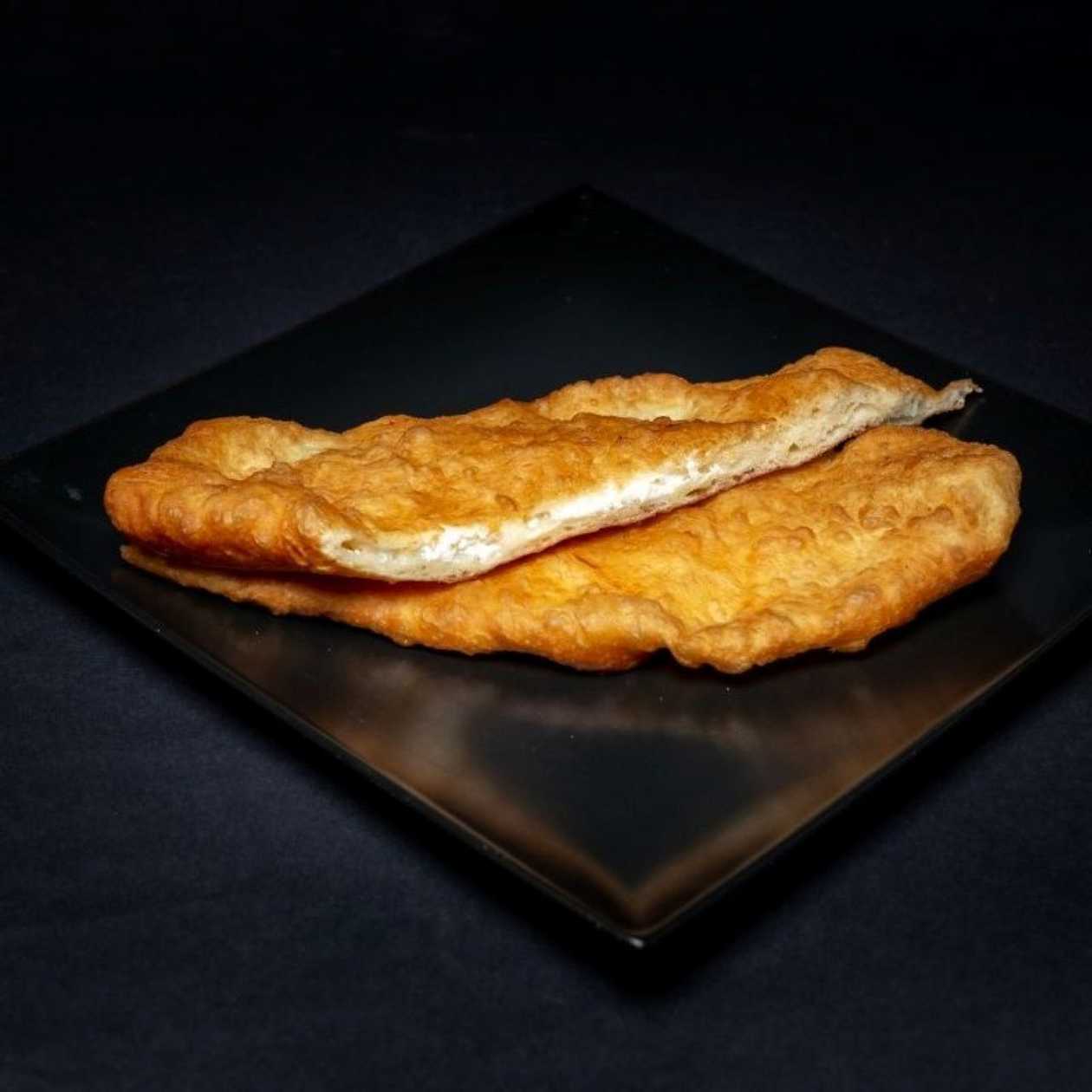 Langos cu Branza