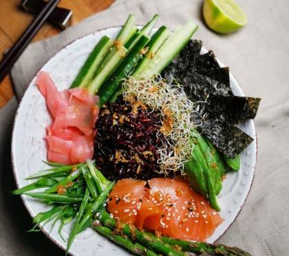 Dubenėlis “Bowl” su sūdyta lašiša