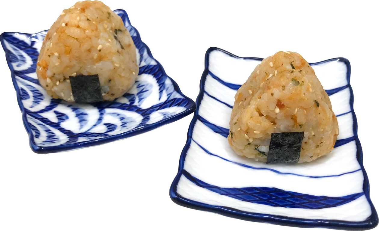 SS40. Rýžové Trojúhelníčky (Řasy, Nitky Ze Sušeného Vepřového Masa, Sezam)