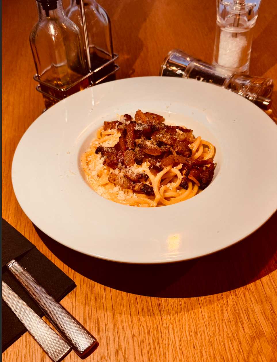 SPAGHETTI ALLA CARBONARA