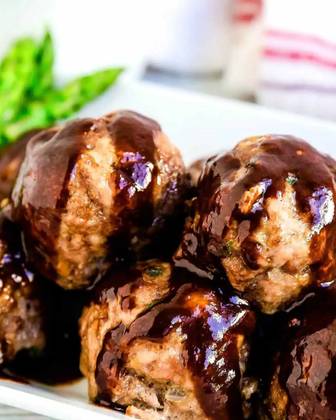 Jautienos kukuliai su „Demi-glace“ padažu