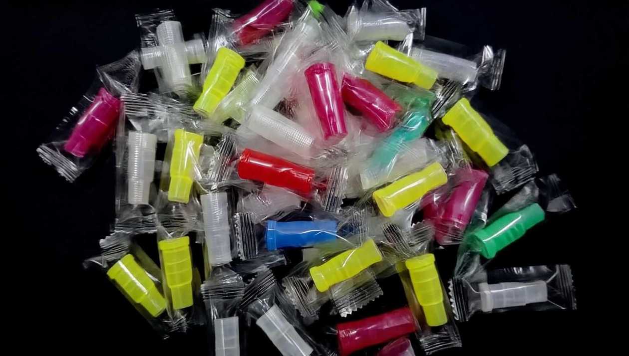 Birdəfəlik Plastik Müştük (Qəlyan üçün) Rəngli