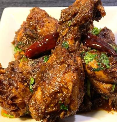 Chicken bhuna + fries