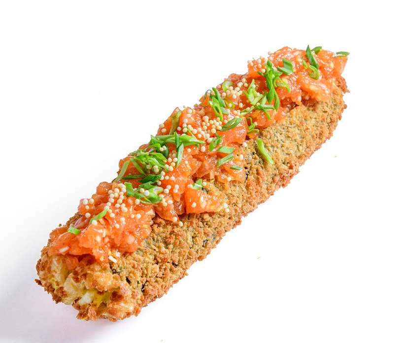 SALMON TATAR SUSHI DOG