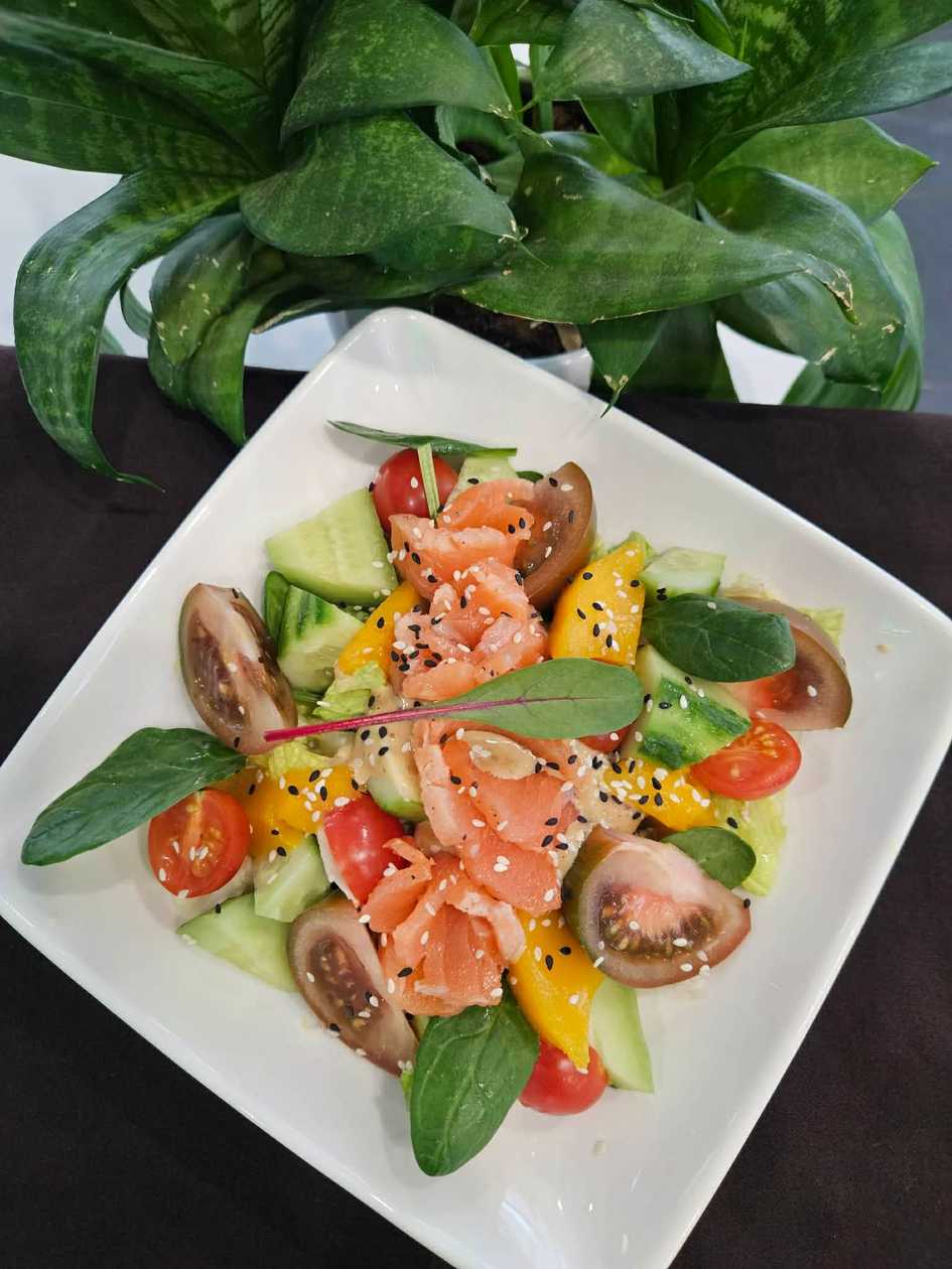 Daily Salad with SALTED SALMON
