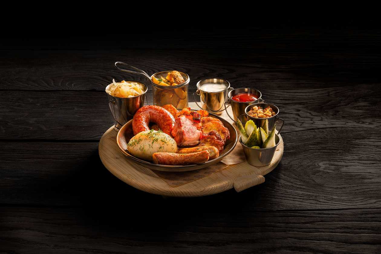 "Master of the house" feast