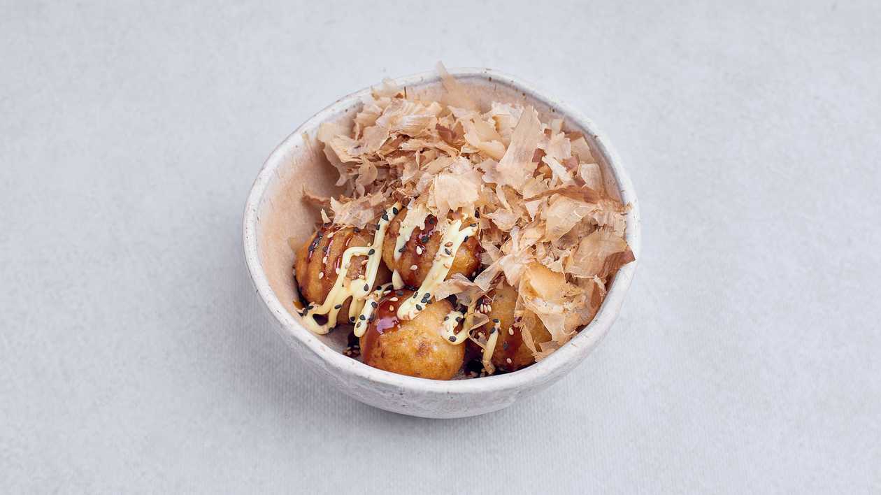 Takoyaki z ośmiornicą, katsuobushi